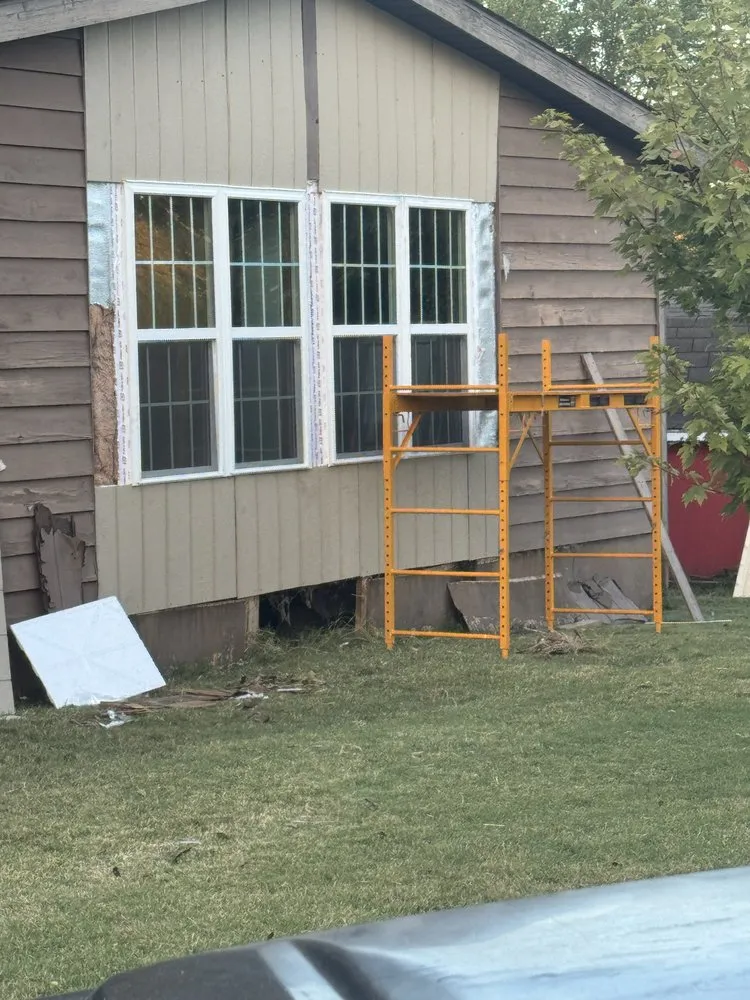 Custom lawn mowing service with custom design in Winchester, KY by C&M Services