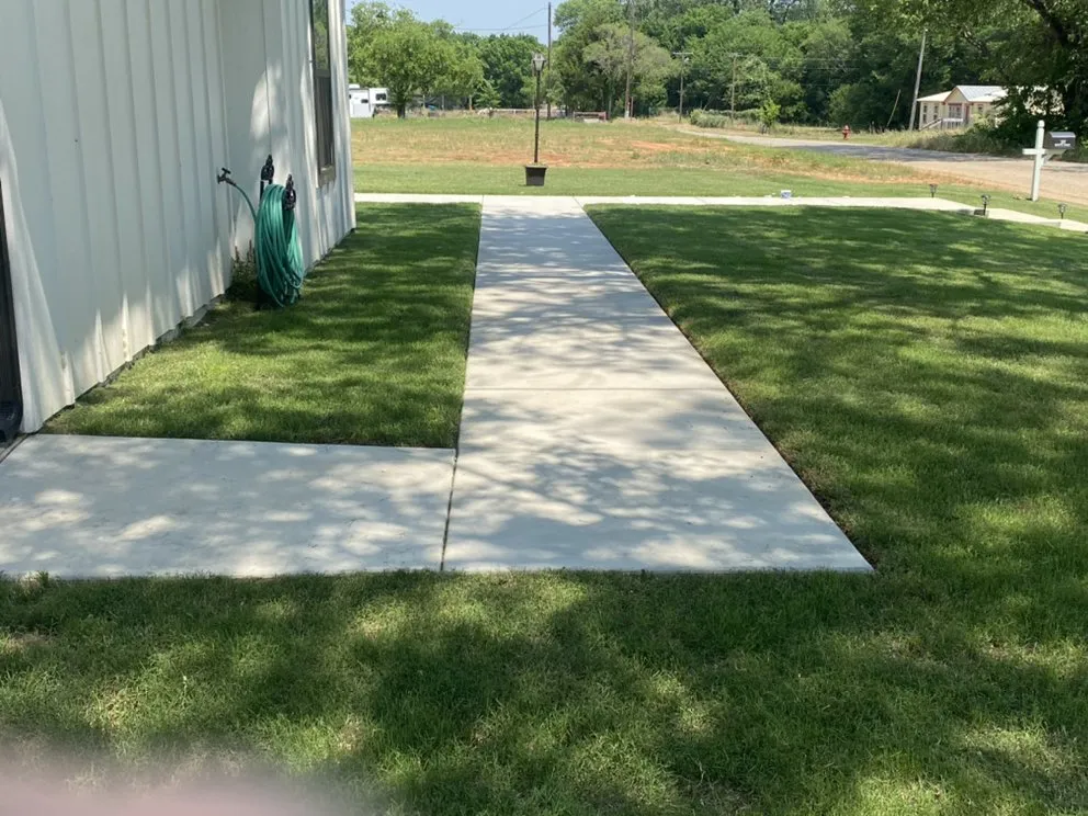 Reliable yard maintenance experts serving Alvord, TX - C&M Total Lawn Care