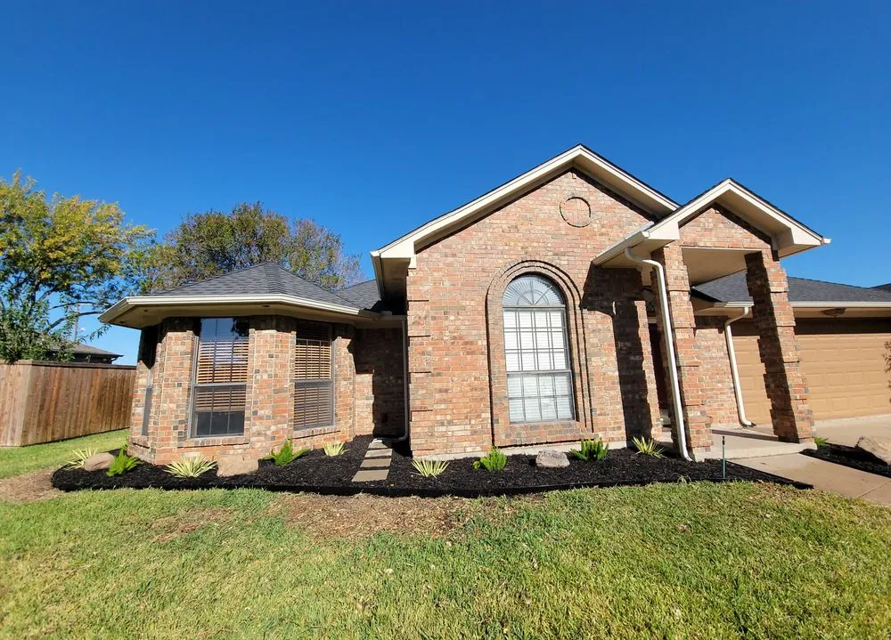 Custom lawn care service in Dallas, TX - CMC Landscaping and Construction