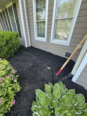 Cmc's Landscaping Logo