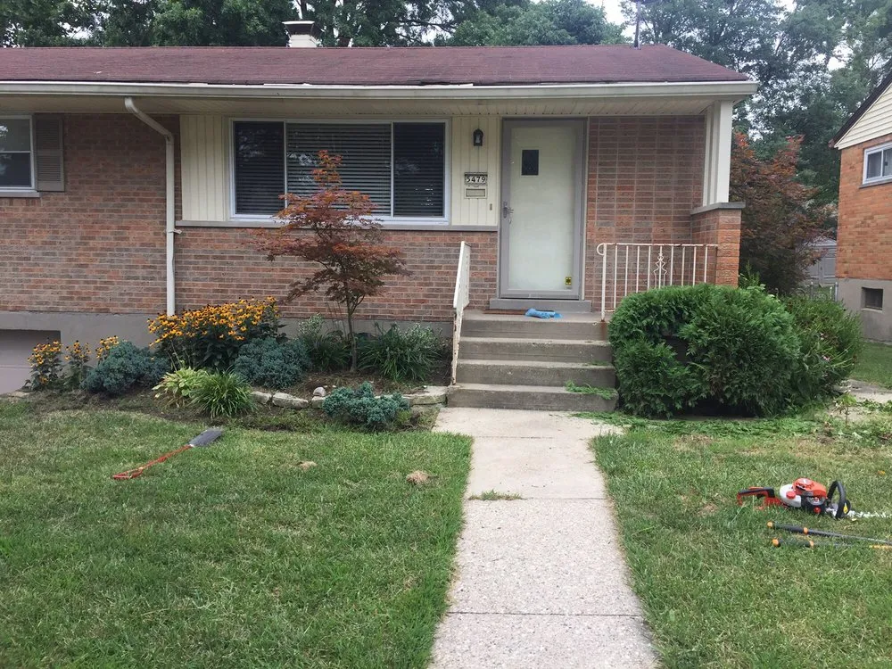 Reliable lawn mowing service in Cincinnati, OH - CME Lawn Care and Property Services