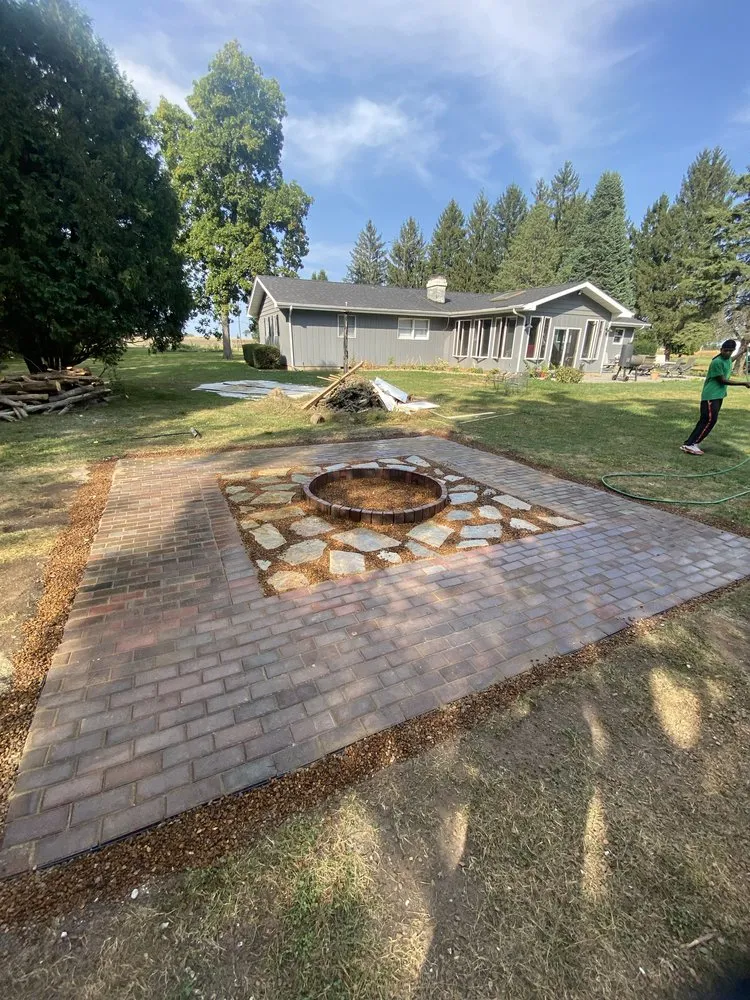 Top-rated lawn care service near you in McHenry, IL by CMG Landscaping Services