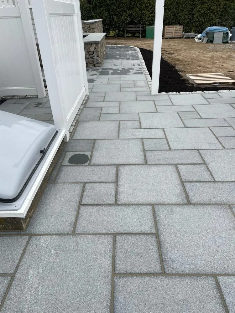 Custom yard maintenance in Lowell, MA - CMH Cleydson Masonry