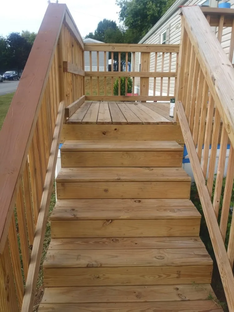 Custom outdoor landscaping in Lenoir City, TN - CMJ Lawn Care