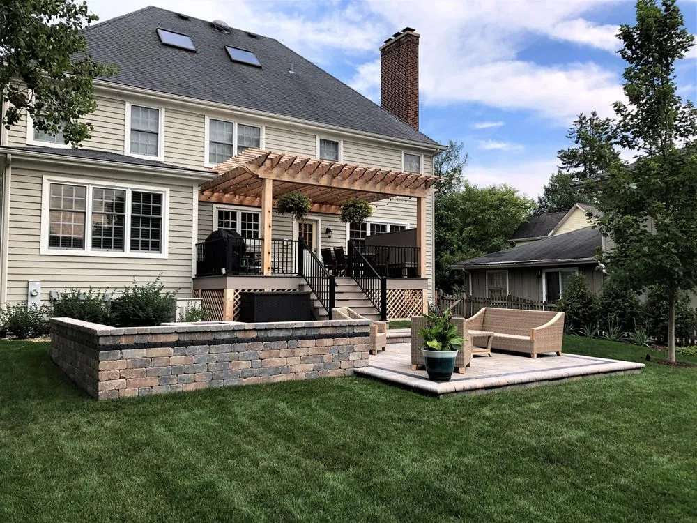 Custom yard maintenance experts serving Downers Grove, IL - CMS Landscapes