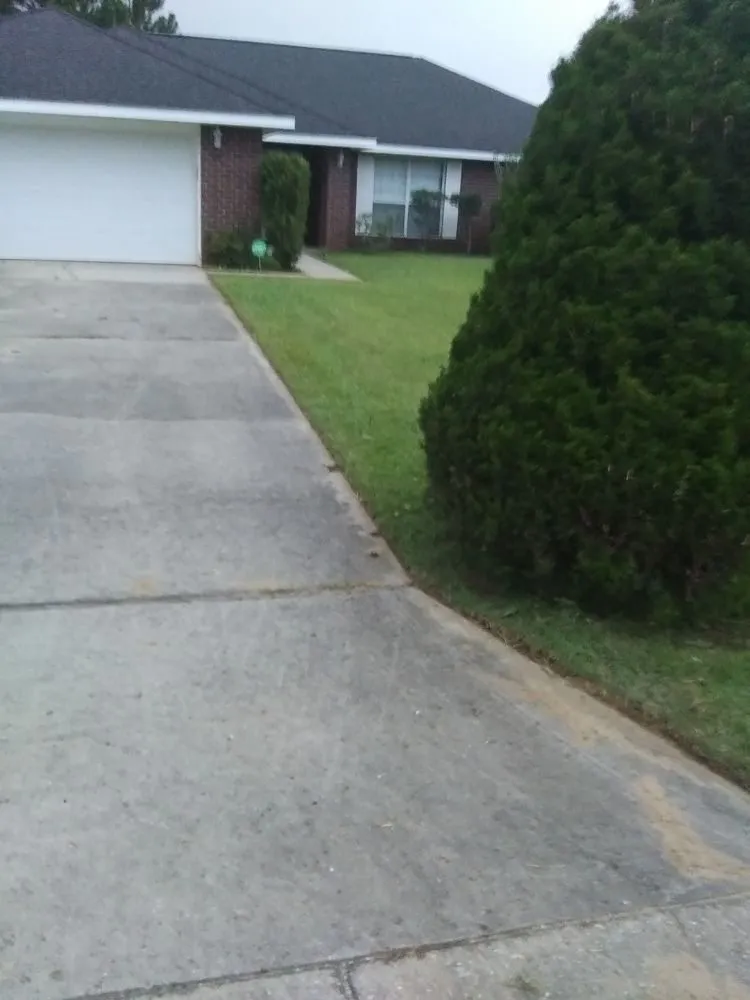 Expert landscape design in Summerdale, AL - Cm's Lawn Maintenance