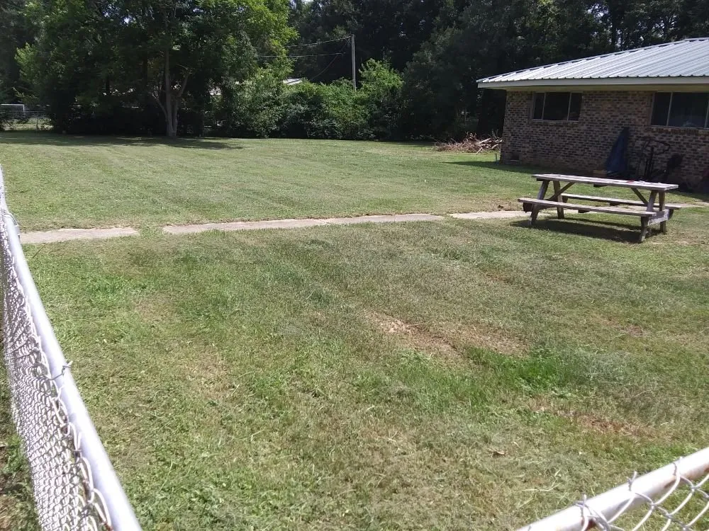 Local lawn care service near you across Summerdale, AL - Cm's Lawn Maintenance