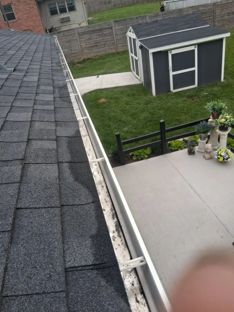 Local yard maintenance in Panama City, FL - CMT River Rock