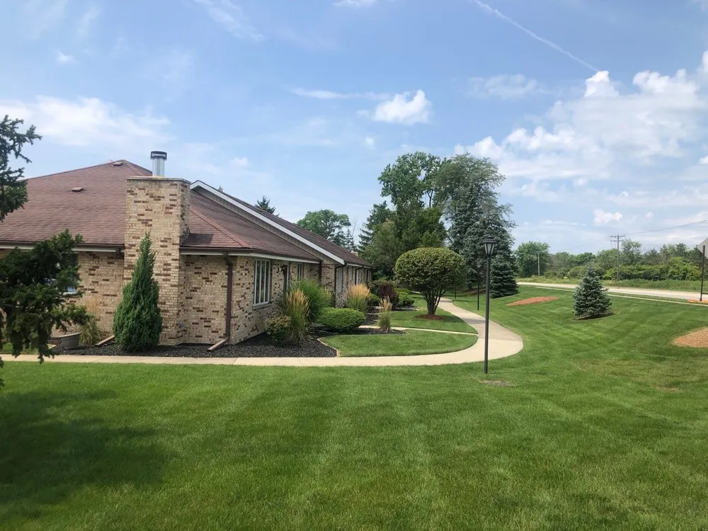 Custom lawn mowing service for beautiful yards in Frankfort, IL by CNC Lawn Care
