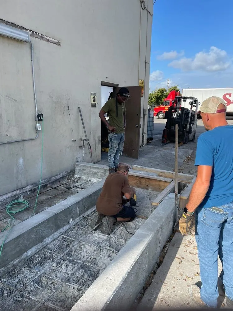 Trusted outdoor landscaping experts serving Tampa Bay, FL - CNC Pro