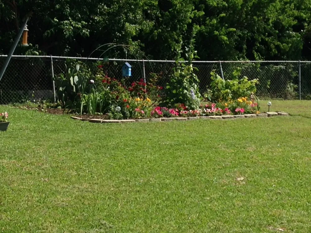 Affordable residential landscaping experts serving Dallas, TX - CNCM Lawn Services