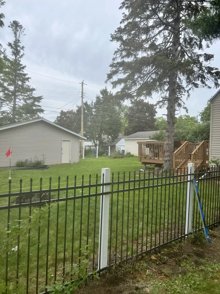 Custom outdoor landscaping in Jackson, MS - CNH Construction