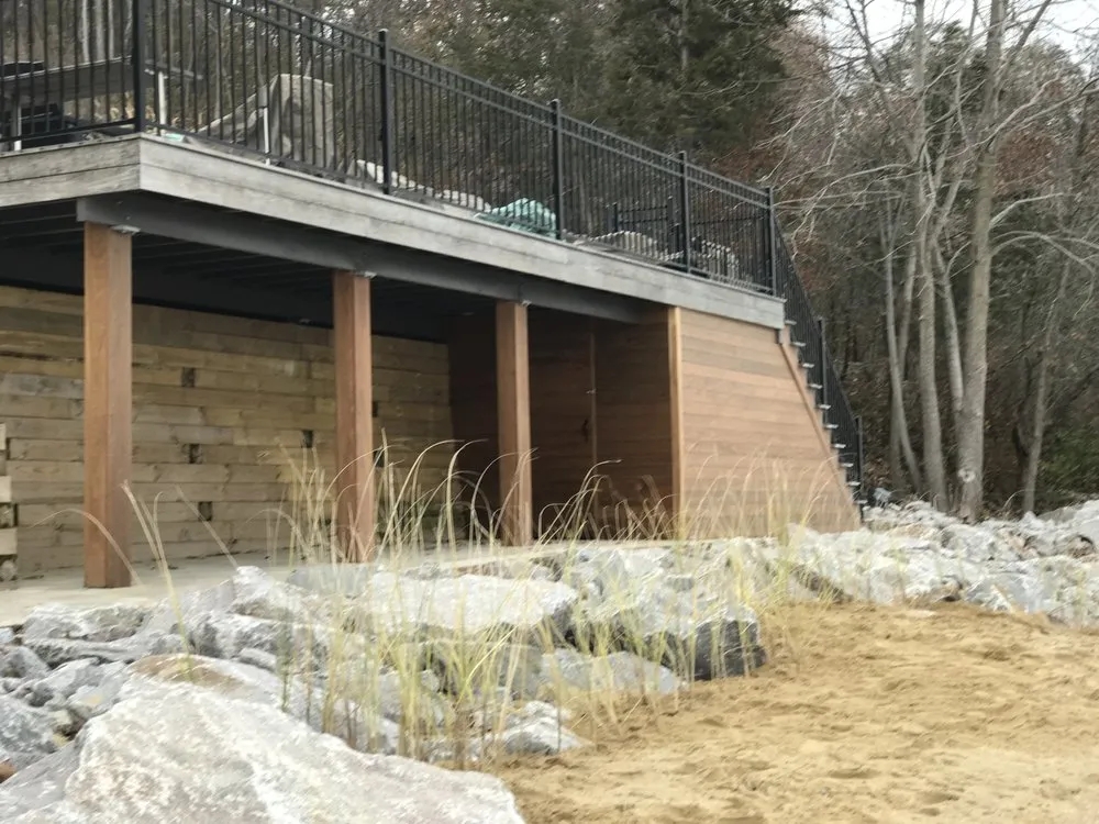 Professional garden landscaping experts serving Gurnee, IL - CNM Development and Beach Comber