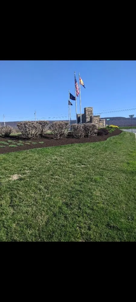 Top-rated lawn mowing service in Myerstown, PA - CNW Lawn Care