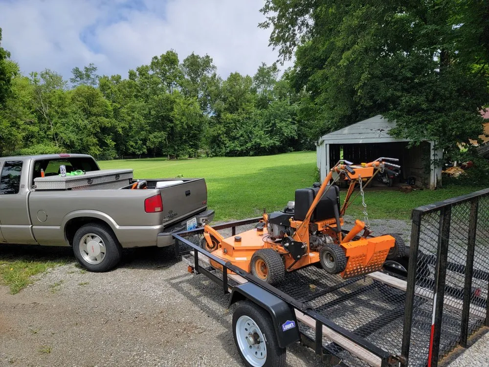 Reliable yard cleanup service experts serving Lexington, KY - Coach's Curb Appeal