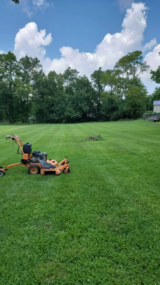 Local lawn care service in Lexington, KY - Coach's Curb Appeal