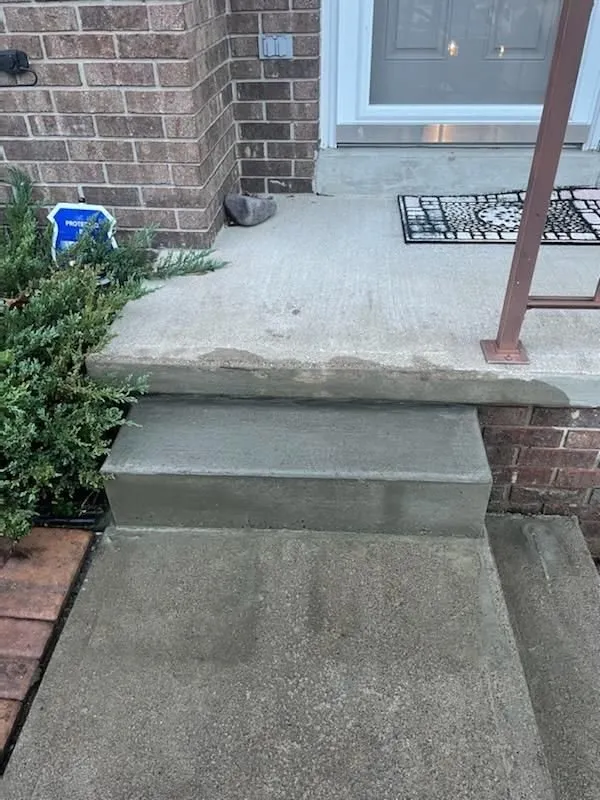 Professional residential landscaping for year-round maintenance in Aliquippa, PA by Coamo Landscaping and Lawn Care