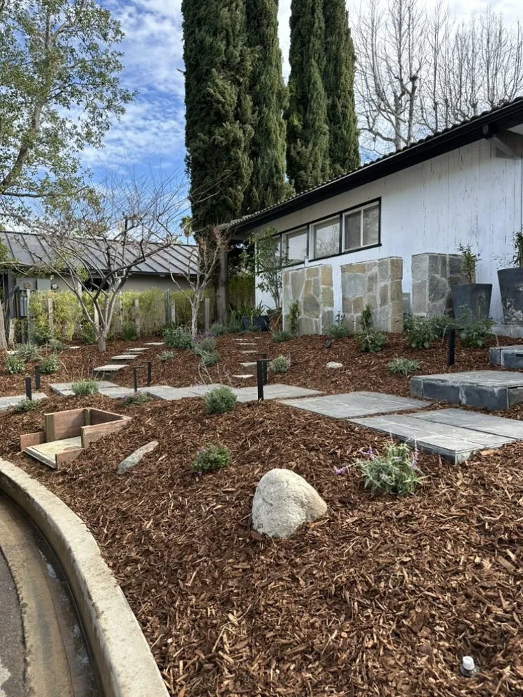 Local lawn care service for outdoor upgrades across Kagel Canyon, CA - Coast Landworx