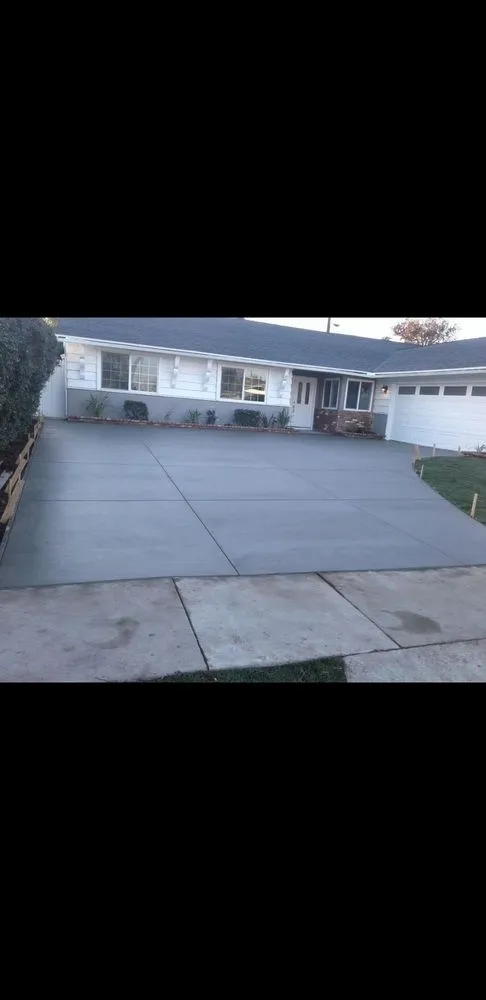 Custom landscaping services experts serving Highland, CA - Coast Men Construction