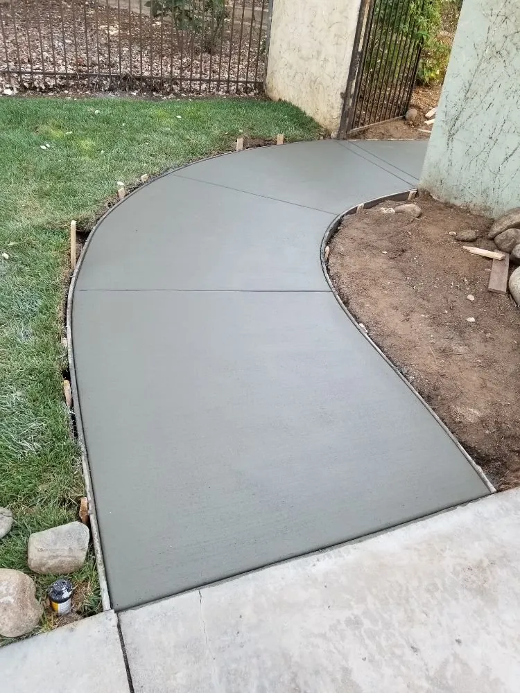 Trusted lawn care service experts serving Highland, CA - Coast Men Construction