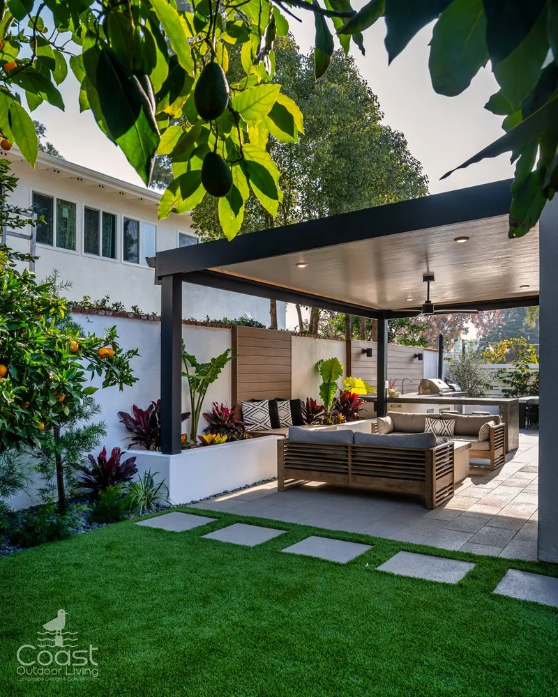 Professional yard cleanup service in Laguna Beach, CA by Coast Outdoor Living