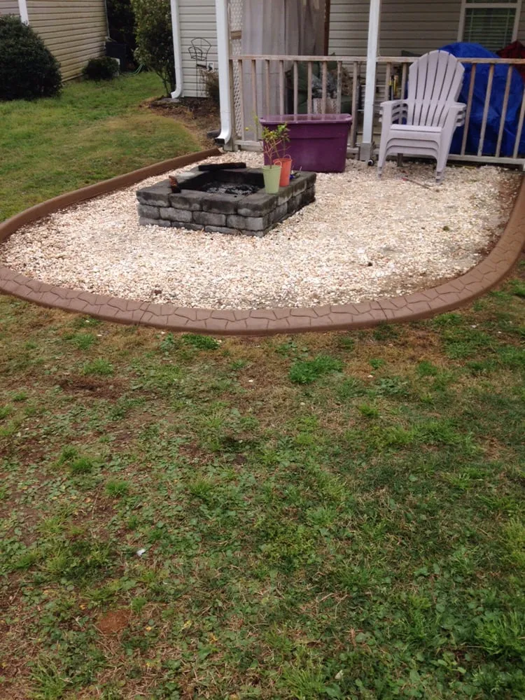 Custom lawn mowing service in Bluffton, SC by Coastal Curbing