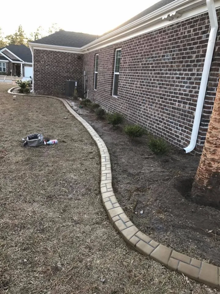 Affordable lawn care service experts serving Myrtle Beach, SC - Coastal Curbs