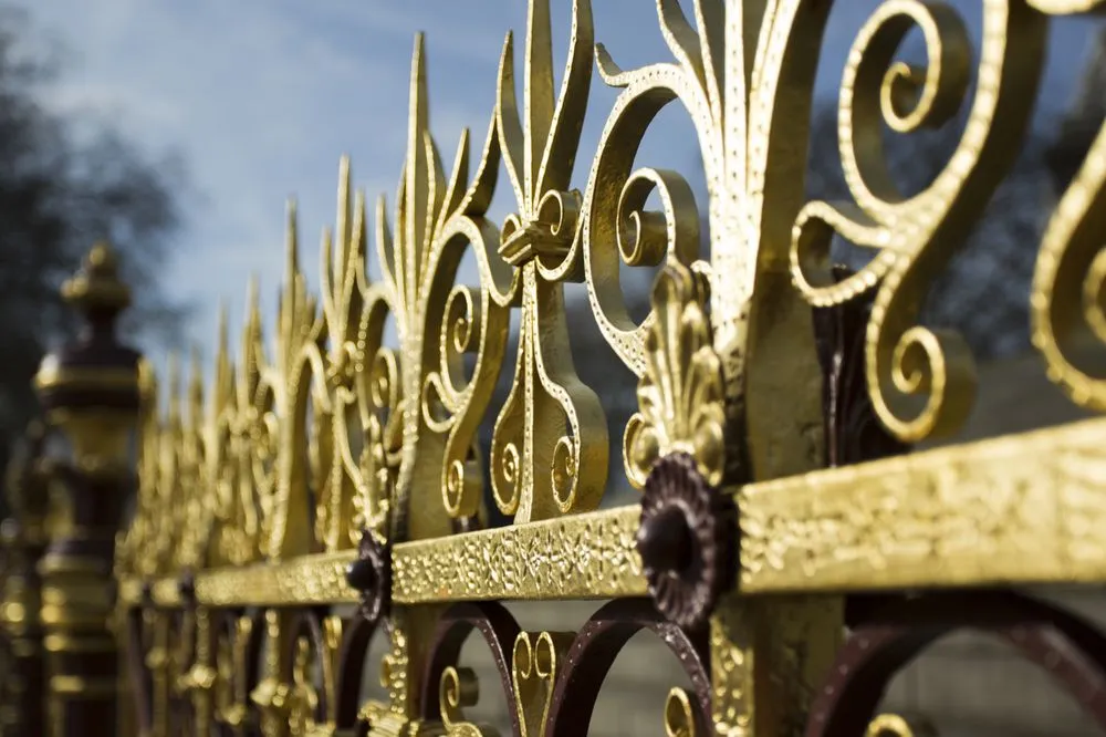 Reliable yard maintenance for homes in Corpus Christi, TX by Coastal Fence Contractor of Corpus Christi