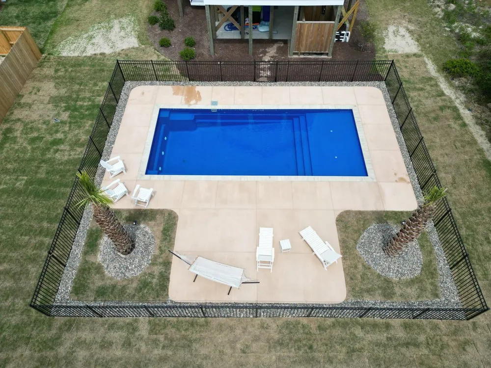 Expert garden landscaping experts serving Sneads Ferry, NC - Coastal Land Worx & Maintenance