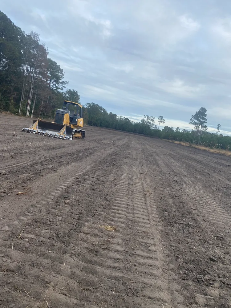 Expert yard maintenance for beautiful yards across Shallotte, NC - Coastal Land Worx