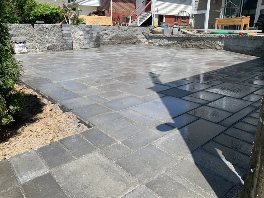 Affordable yard maintenance in North Stonington, CT by Coastal Landscapes