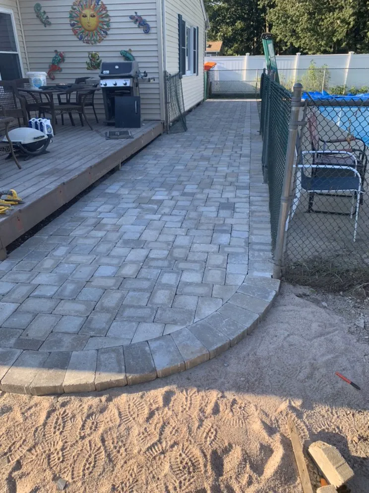 Top-rated yard maintenance for beautiful yards in North Stonington, CT by Coastal Landscapes