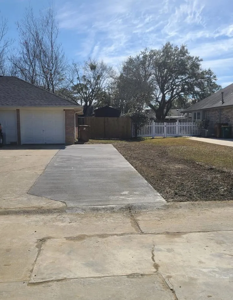 Trusted yard cleanup service for residential properties across Biloxi, MS - Coastal Lawn and Garden