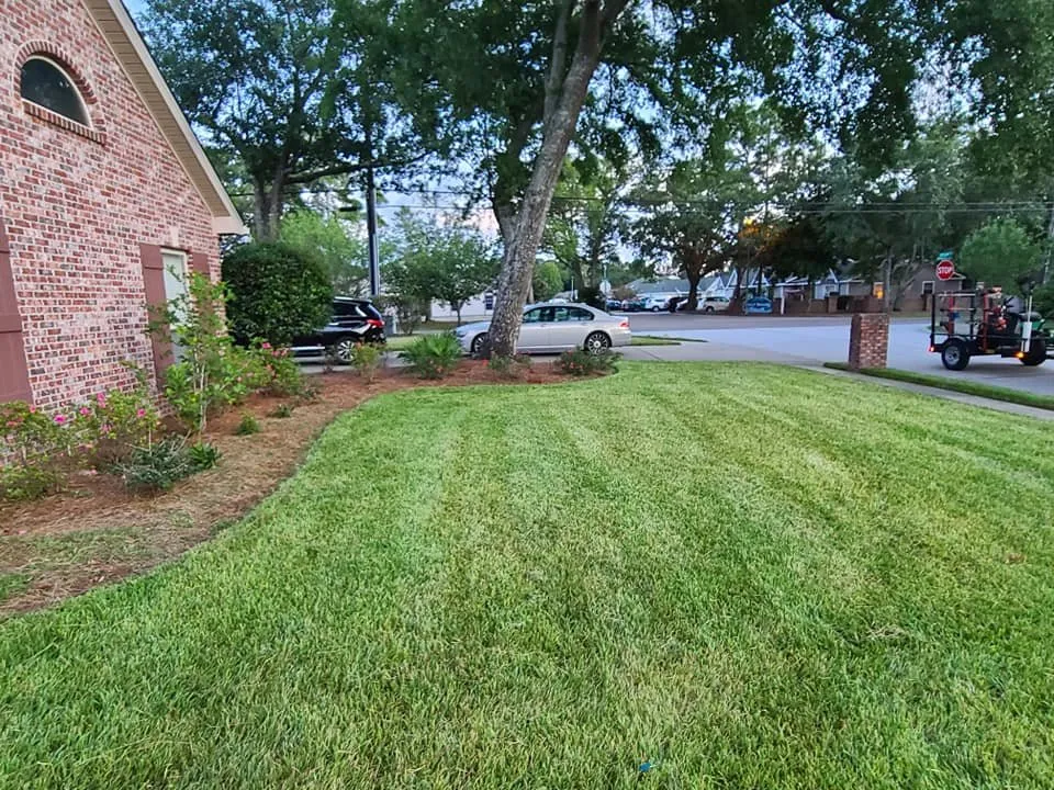 Custom outdoor landscaping experts serving Biloxi, MS - Coastal Lawn and Garden