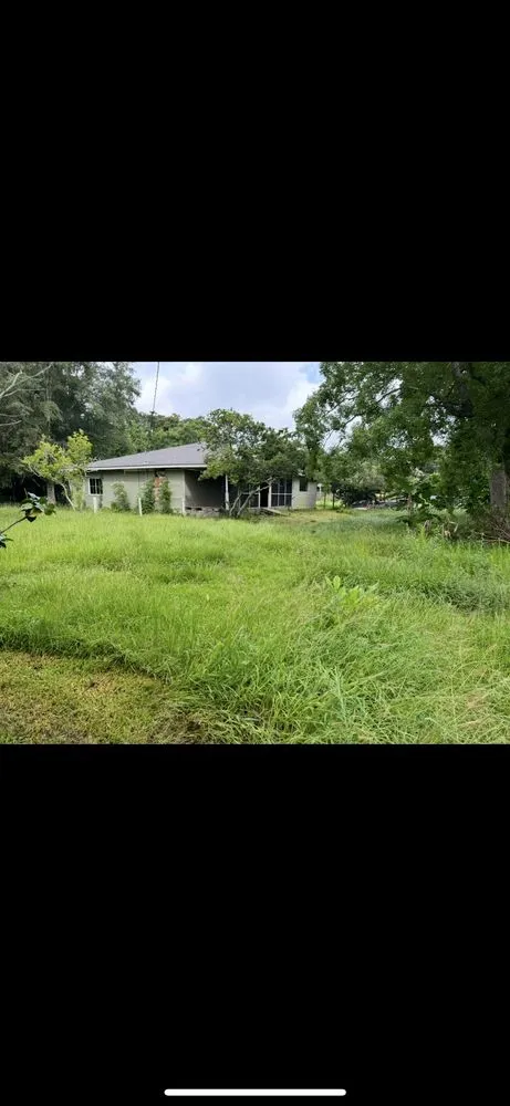 Affordable landscaping services in Moss Point, MS - Coastal Lawn Services