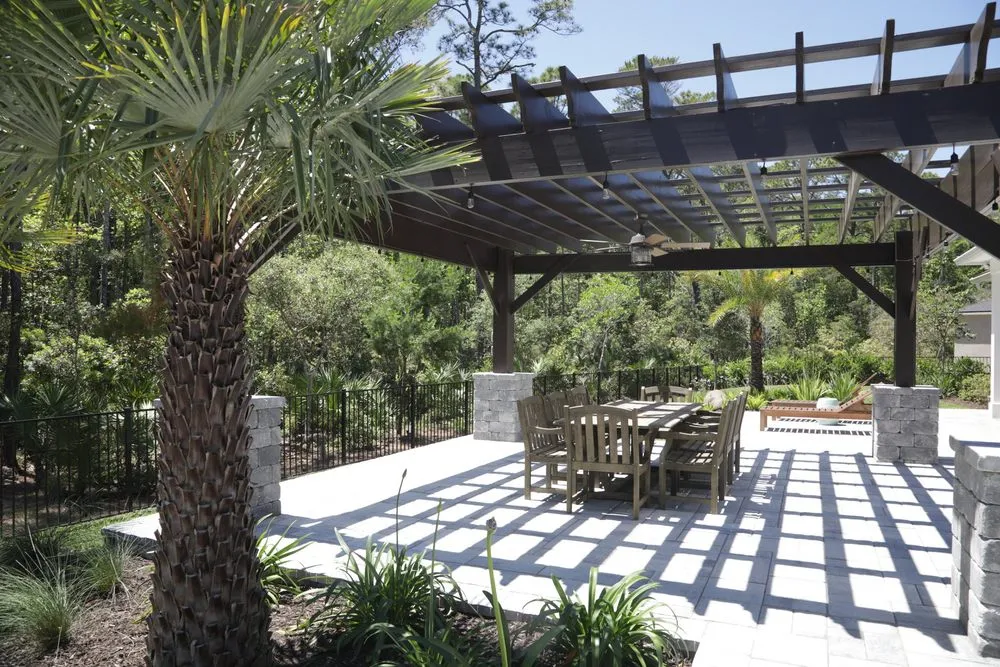 Affordable yard maintenance in Saint Johns, FL - Coastal Oak Landscape