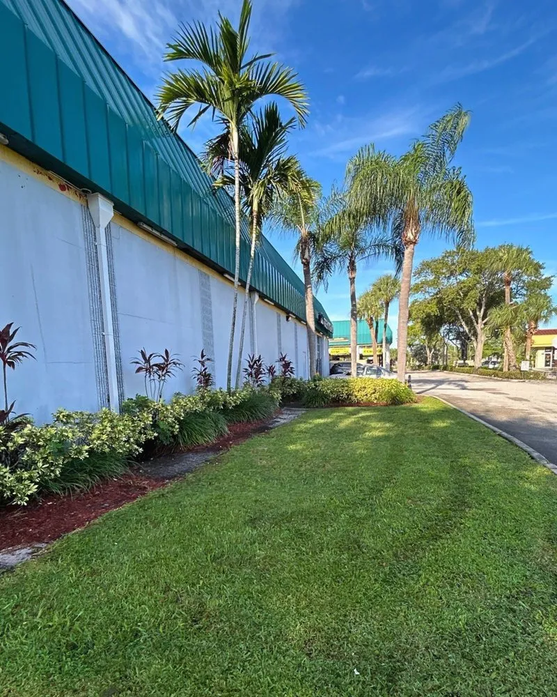 Top-rated lawn mowing service experts serving Pompano Beach, FL - Coastal Property Landscaping