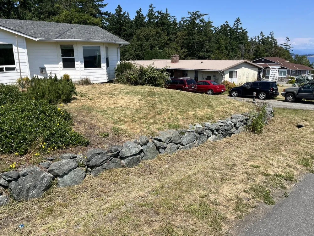 Trusted yard cleanup service for residential properties in Seabrook, SC by Coastal Shores Lawn Care