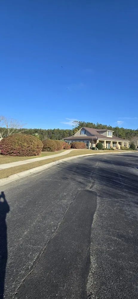 Expert yard maintenance experts serving Bloomingdale, GA - Coastal Spray and Landscape