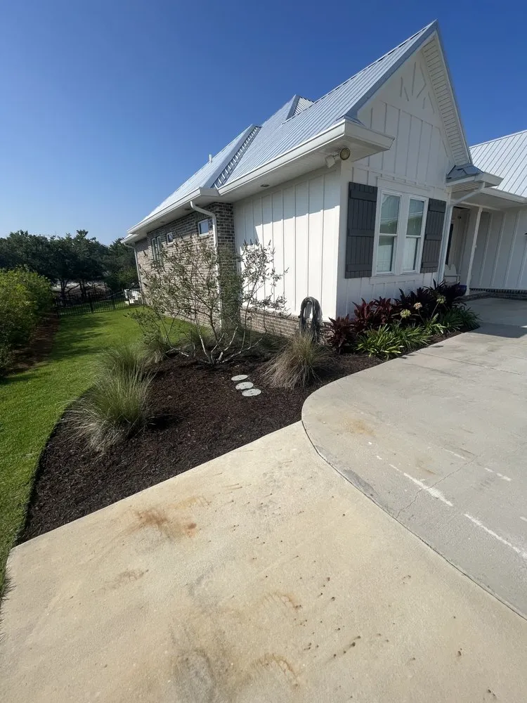 Trusted garden landscaping experts serving Foley, AL - CoastCut Landscaping