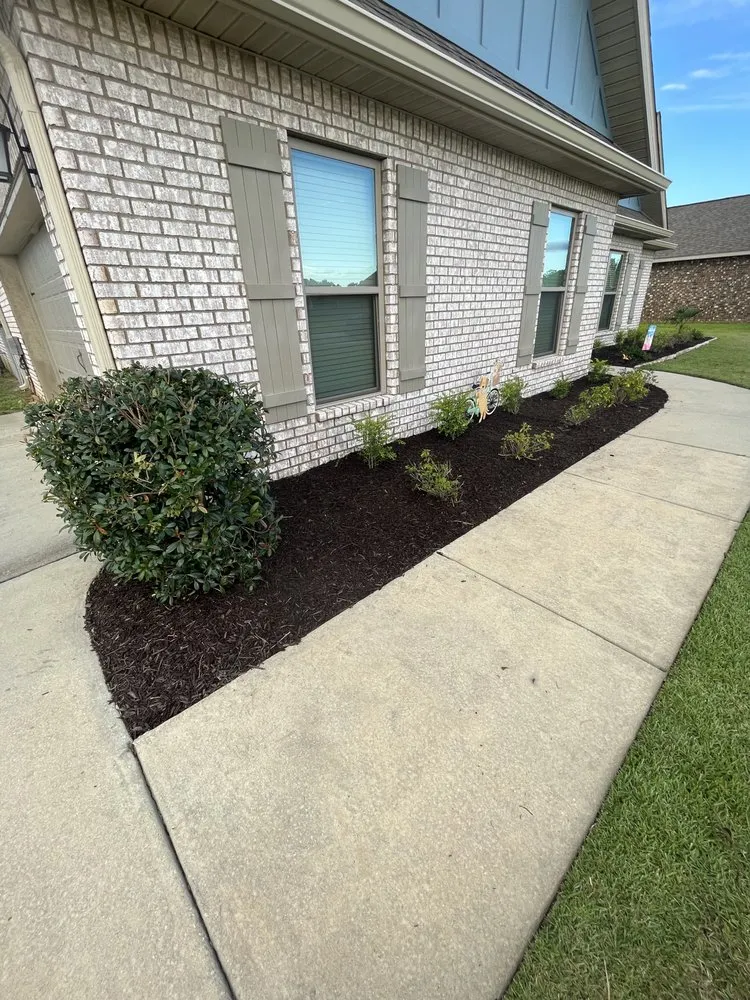 Reliable lawn mowing service in Foley, AL - CoastCut Landscaping