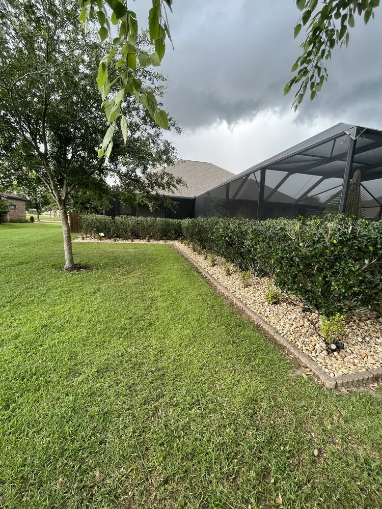 Local yard cleanup service in Foley, AL by CoastCut Landscaping