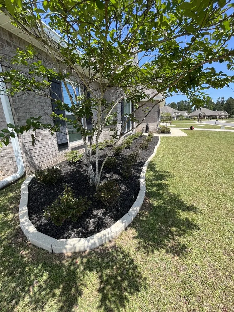 Reliable garden landscaping in Foley, AL by CoastCut Landscaping