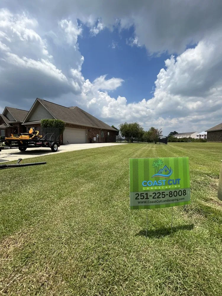 Expert landscaping services experts serving Foley, AL - CoastCut Landscaping