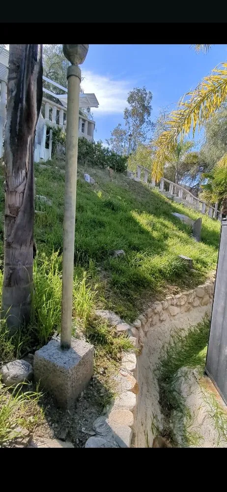 Expert lawn mowing service in Ventura, CA by Coastland landscape paint services