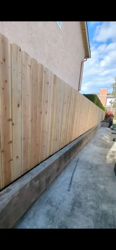 Custom landscaping services experts serving Ventura, CA - Coastland landscape paint services