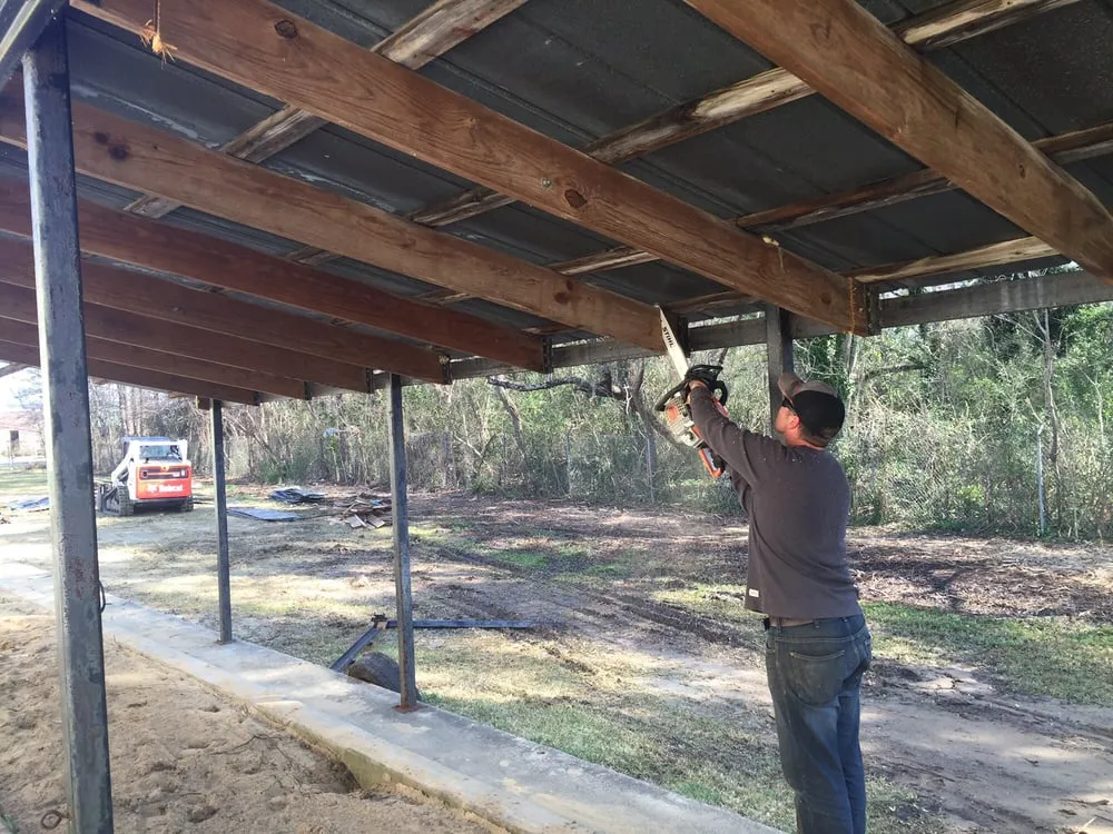 Custom yard cleanup service in Holly Ridge, NC by Coastline Concepts Landscaping