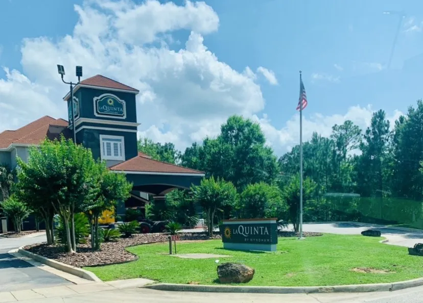 Local garden landscaping in Daphne, AL - Coastline Landscaping