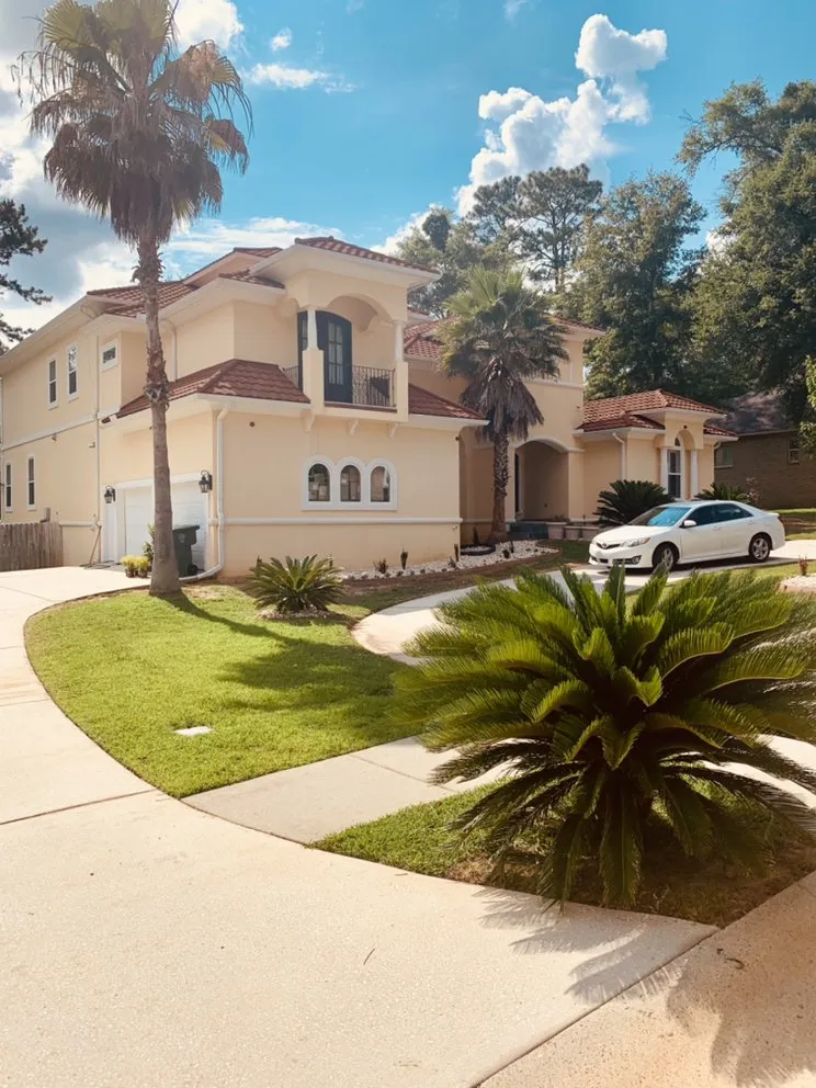 Reliable garden landscaping in Daphne, AL by Coastline Landscaping