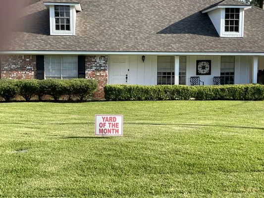 Coats Lawn Service Logo